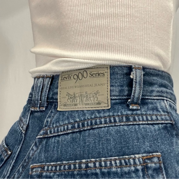Levi’s White Tab - Picture 4 of 4